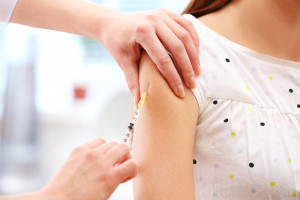 Doporučení pro očkování u dětí s atopickou dermatitidou léčených dupilumabem